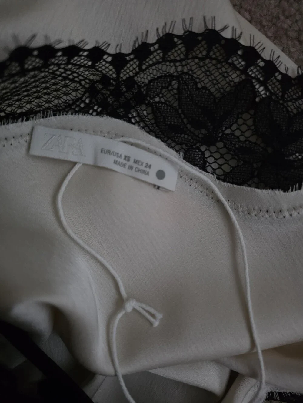 ZARA  LACE TOP SIZE XS - Picture 16 of 16